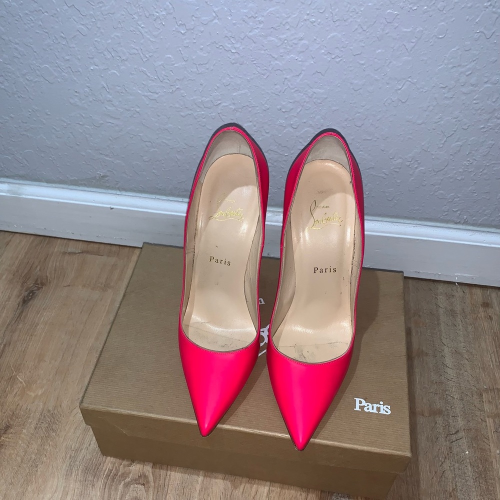 Christian Louboutin So Kate Heels - Picture 8 of 11